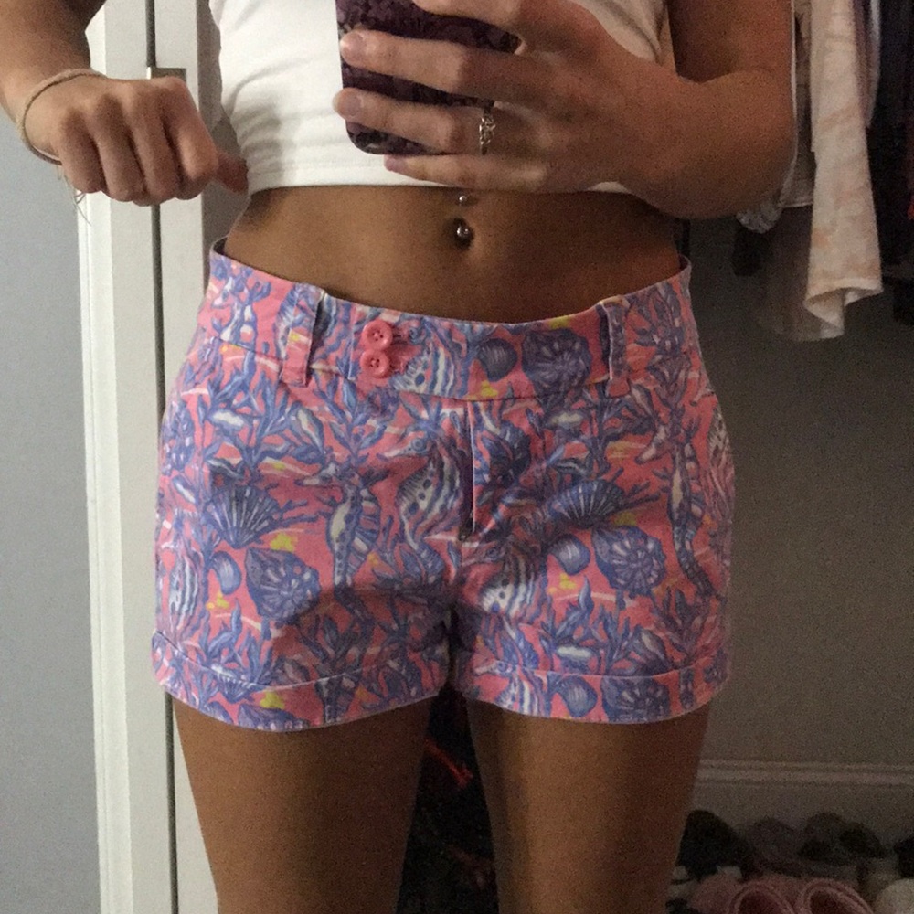 Pink beach themed Vineyard Vines women’s shorts